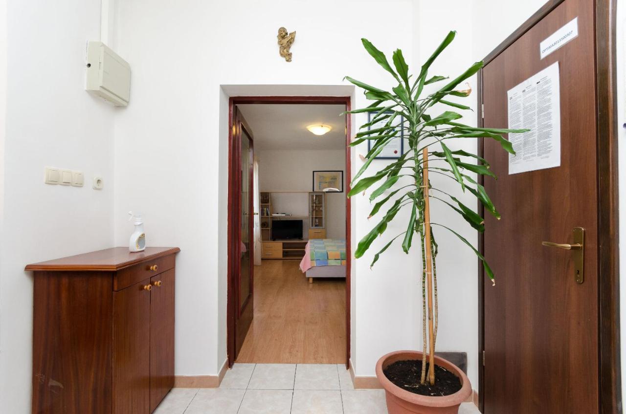 Apartment Goran Novi Vinodolski Buitenkant foto