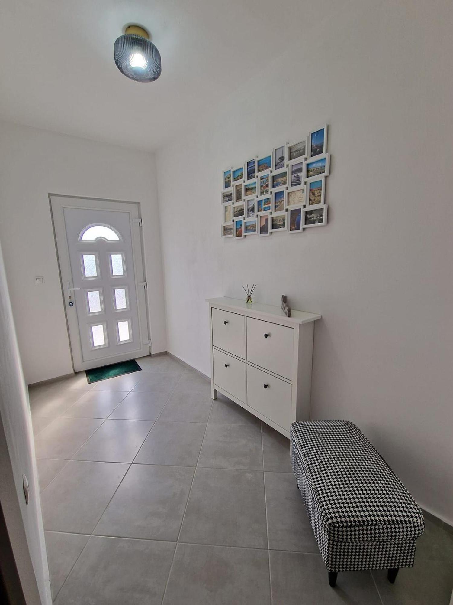 Apartment Goran Novi Vinodolski Buitenkant foto